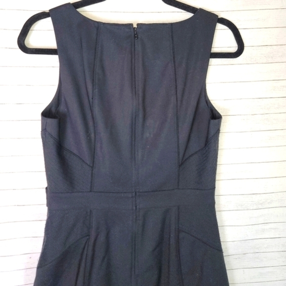 WHITE HOUSE BLACK MARKET BLACK SLEEVELESS DRESS, SZ 4 - Picture 7 of 9